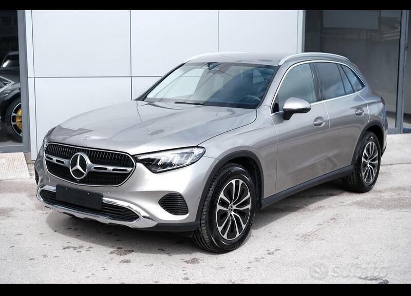 Grigio Usata 2024 Mercedes GLC220 Advanced SUV | 55.000 € (Buon prezzo) - Immagine 1/4