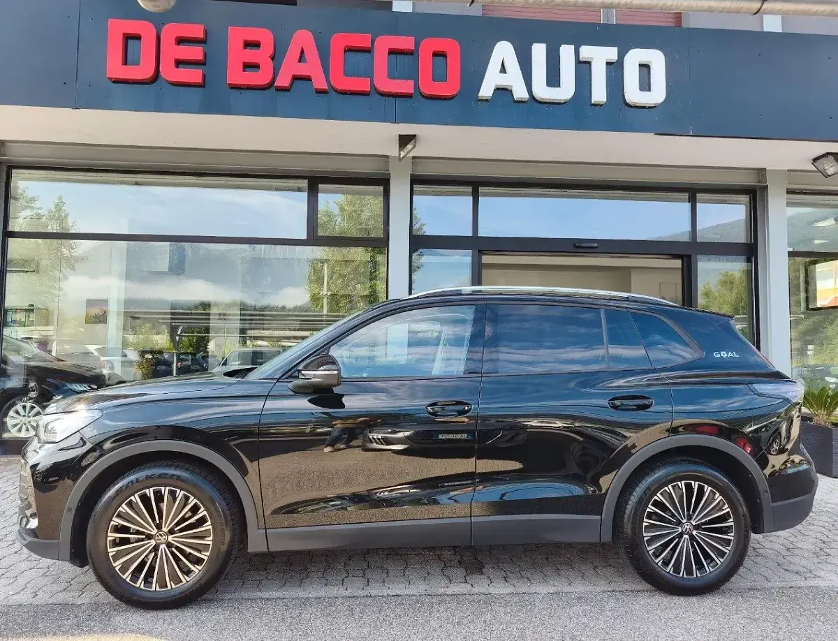 Usata VW Tiguan Goal 131 CV (96 kW) 2025 Viola SUV