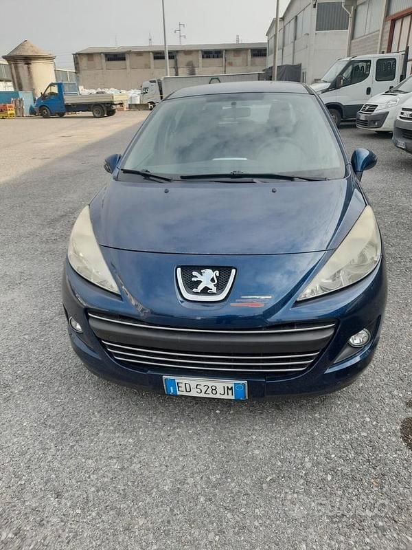 Usata Peugeot 207 95 CV (69 kW) 2010 Blu Berlina