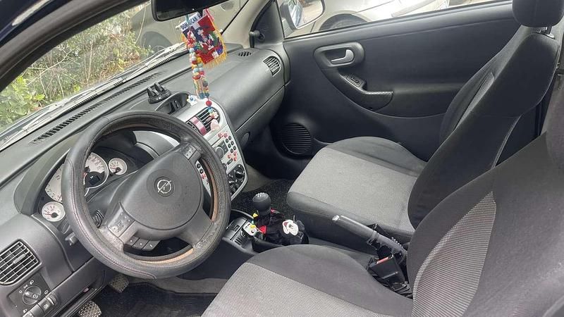 Usata Opel Corsa Essentia 60 CV (44 kW) 2004 Utilitaria