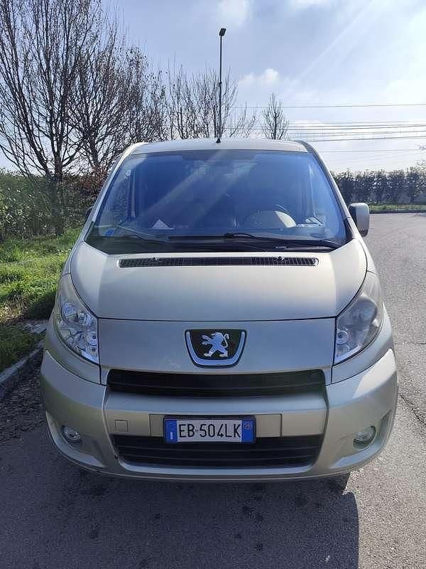 Begagnad Peugeot Expert 120 HK (88 kW) 2010 Guld Van