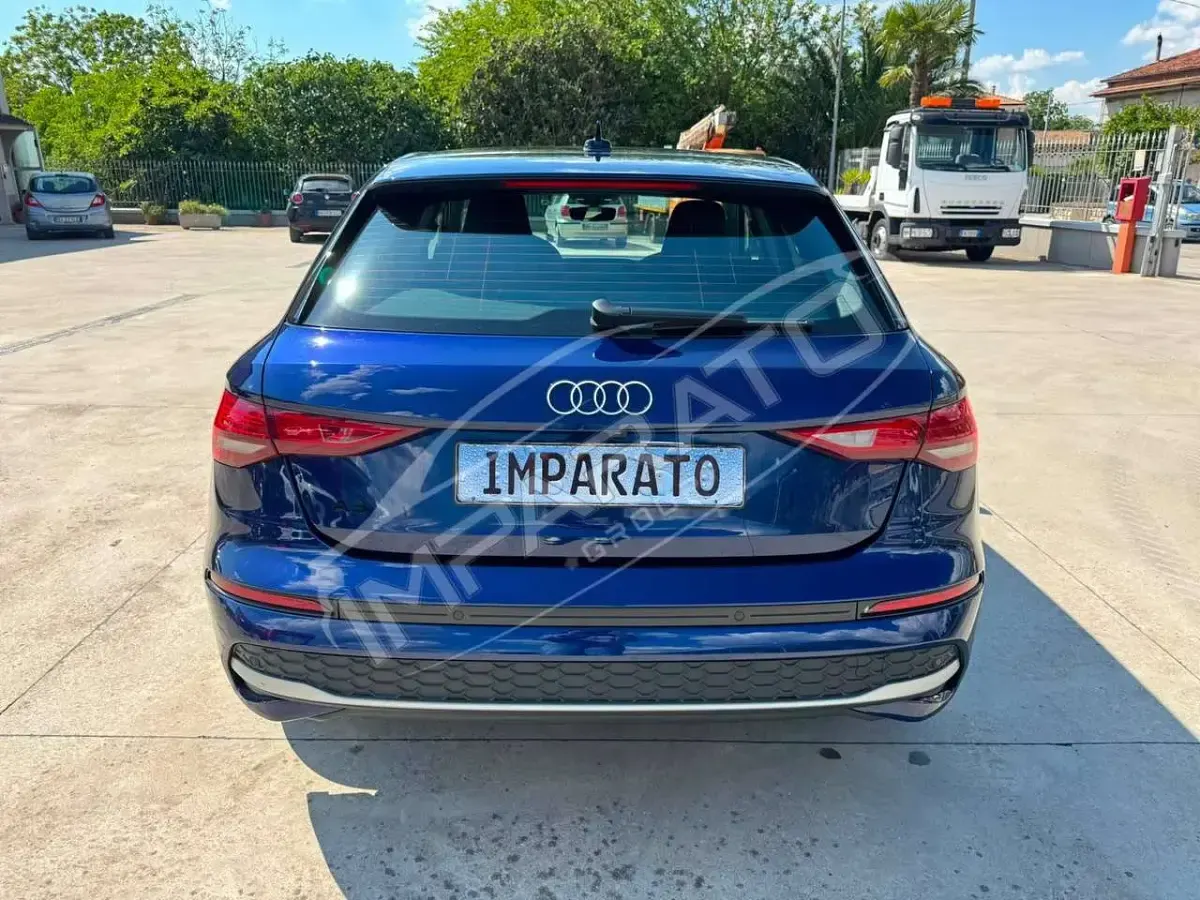 Usata Audi A3 Advanced Plus 150 CV (110 kW) 2024 Blu/azzurro Berlina