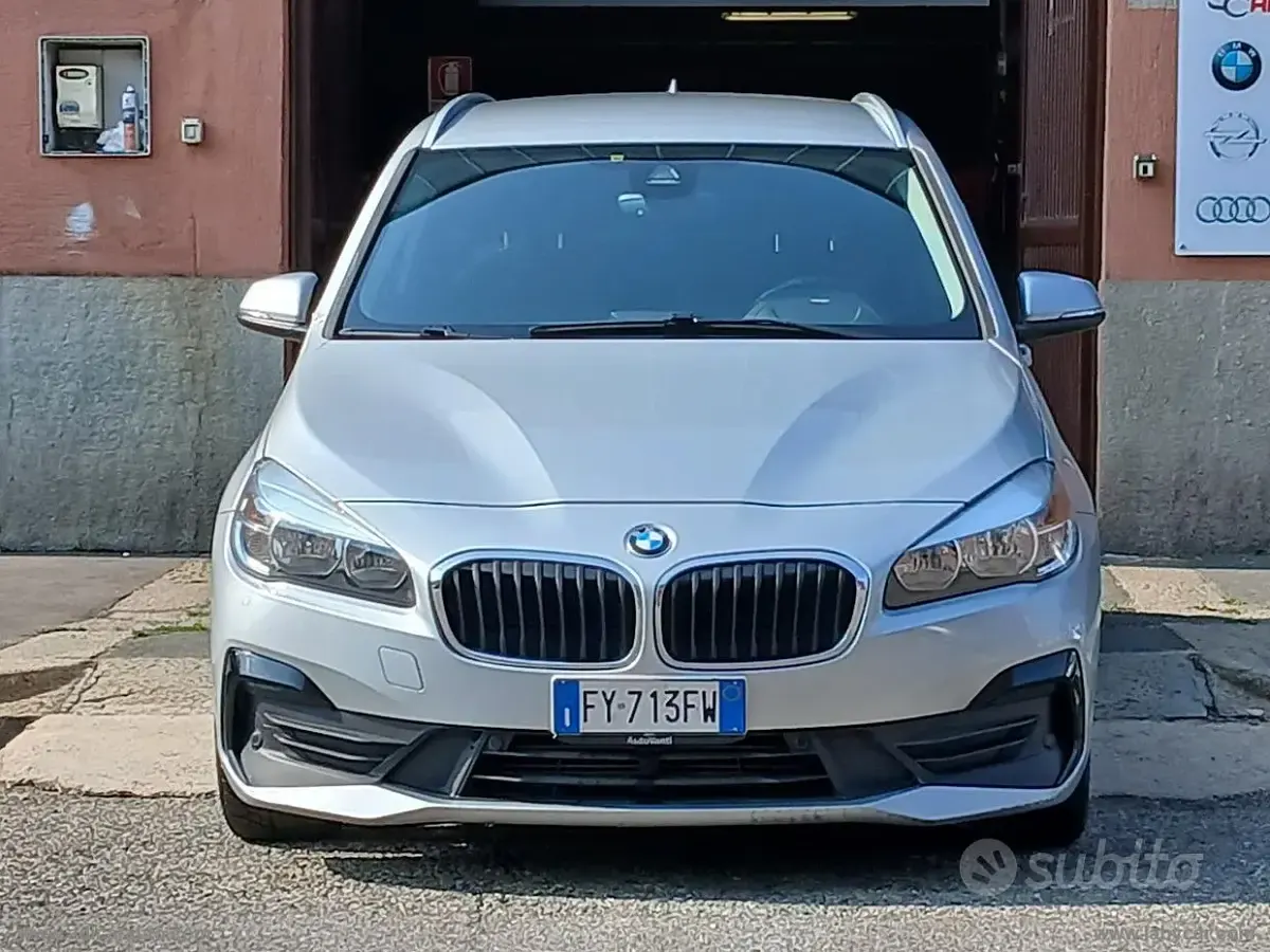 Usata BMW 216 Active Tourer 116 CV (85 kW) 2020 Grigio Monovolume