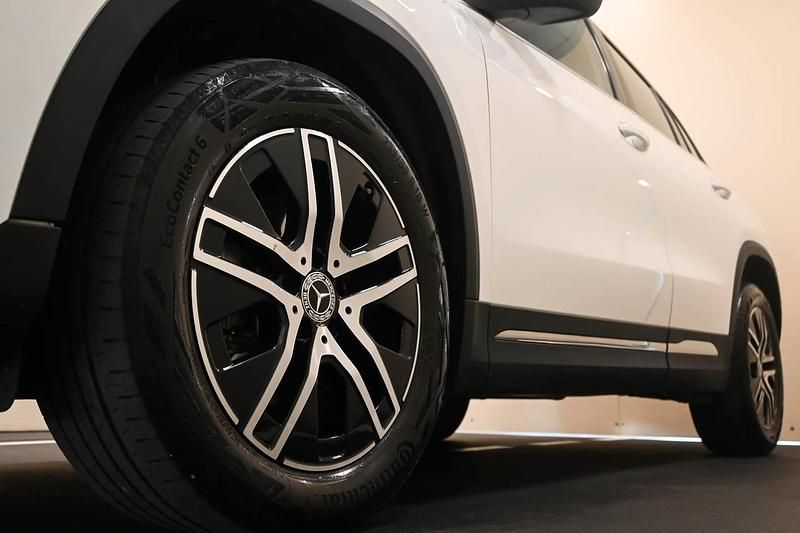 Usata Mercedes GLA200 150 CV (110 kW) 2023 Bianco SUV