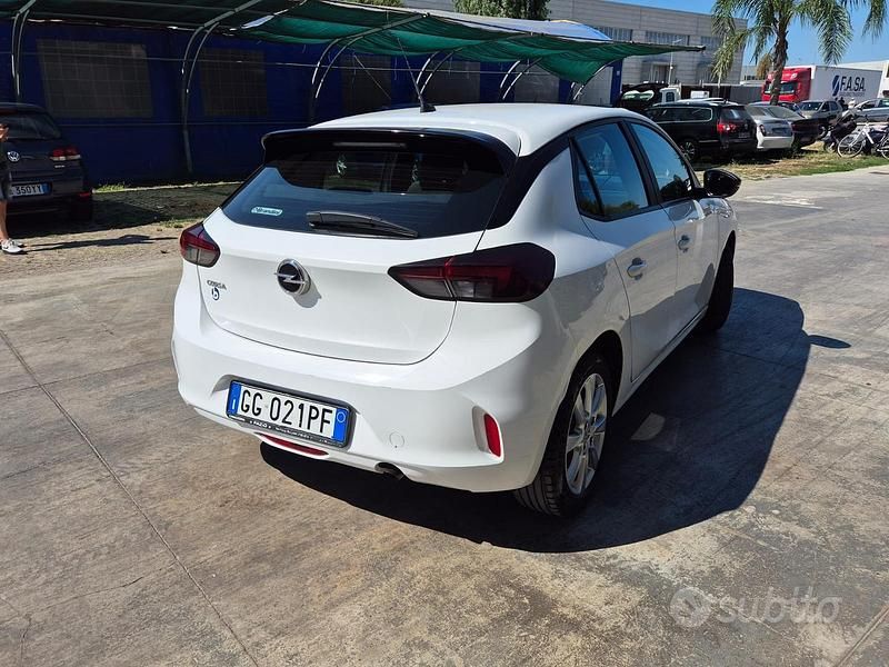 Bianco Usata 2022 Opel Corsa Tre volumi | 10.900 € (Ottimo prezzo) - Immagine 1/4