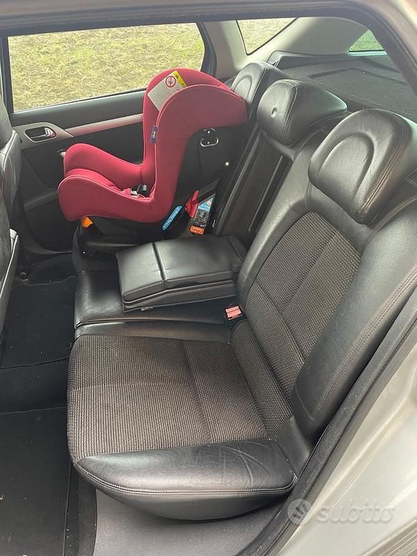 Usata Peugeot 407 170 CV (125 kW) 2008 Argento Station wagon