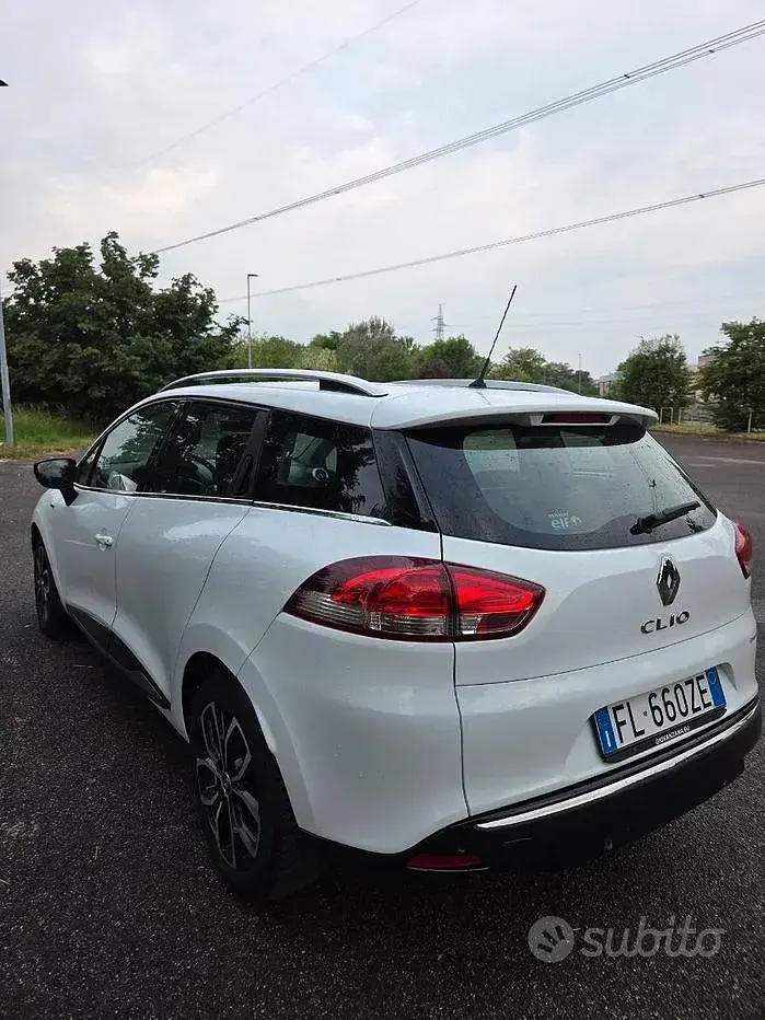 Usata Renault Clio GrandTour 90 CV (66 kW) 2018 Bianco Station wagon