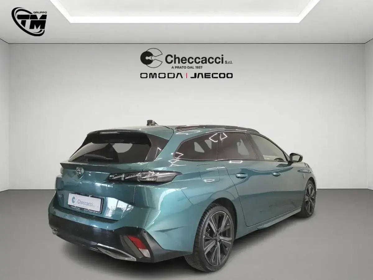 Usata Peugeot 308 SW GT 131 CV (96 kW) 2022 Verde Station wagon