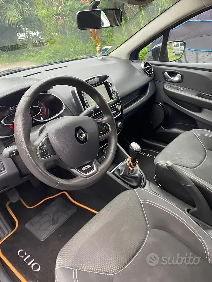 Usado Renault Clio IV 76 CV (55 kW) 2019 Azul Berlina