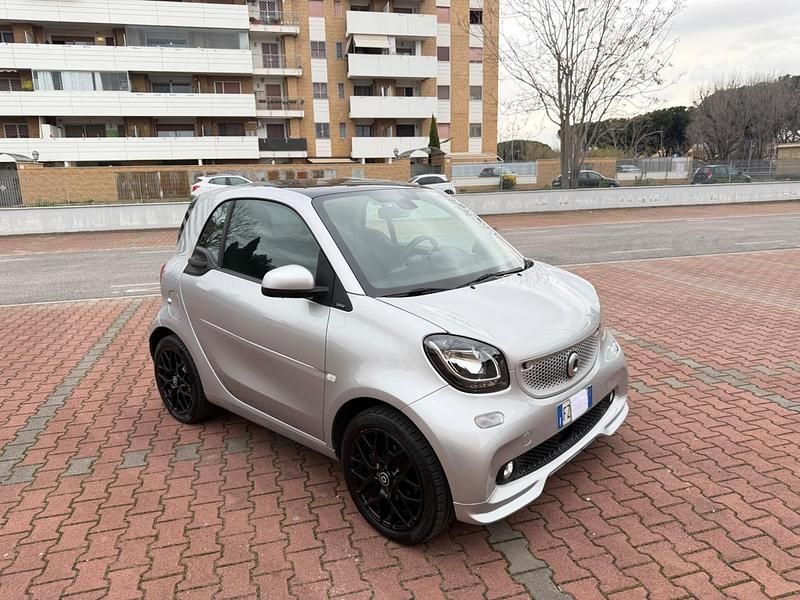 Usata Smart ForTwo Coupé Superpassion 71 CV (52 kW) 2019 Argento Coupé