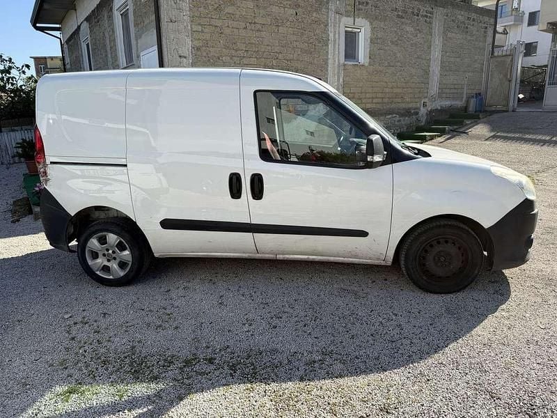 Usata Fiat Doblò 105 CV (77 kW) 2013 Monovolume