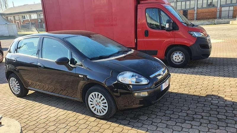 Other Usata 2010 Fiat Punto Evo Dynamic Due volumi | 4500 € (Buon prezzo) - Immagine 1/4