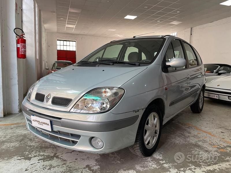 Usata Renault Scénic 107 CV (78 kW) 2003 Grigio Monovolume