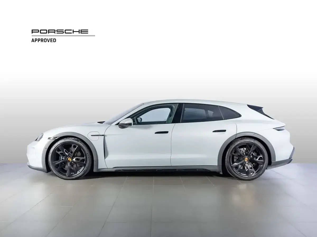 Usata Porsche Taycan 4S Cross Turismo Cross Turismo 319 kW (435 CV) 2025 Grigio ghiaccio metallizzato Station wagon