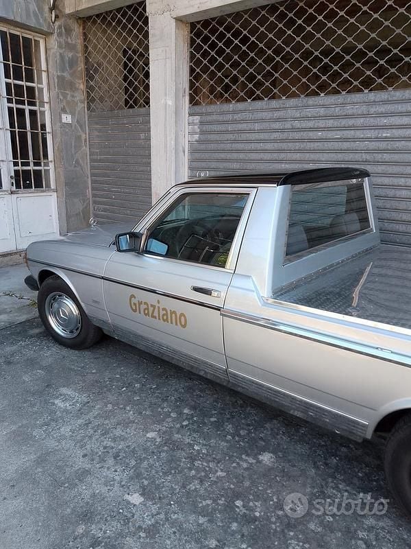 Usata Mercedes 240 1982 Grigio