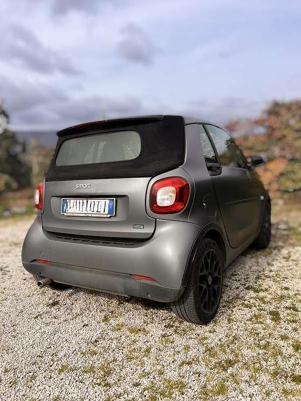 Usata Smart ForTwo Cabrio Passion 84 CV (61 kW) 2016 Grigio Cabrio