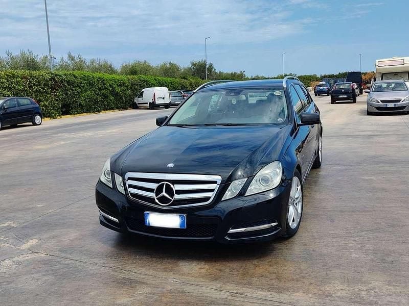 Usata Mercedes E220 Avantgarde 170 CV (125 kW) 2011 Nero Station wagon