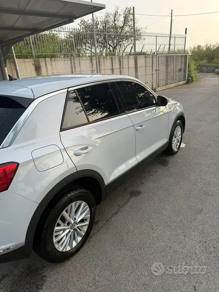 Usata VW T-Roc 150 CV (110 kW) 2020 Bianco SUV