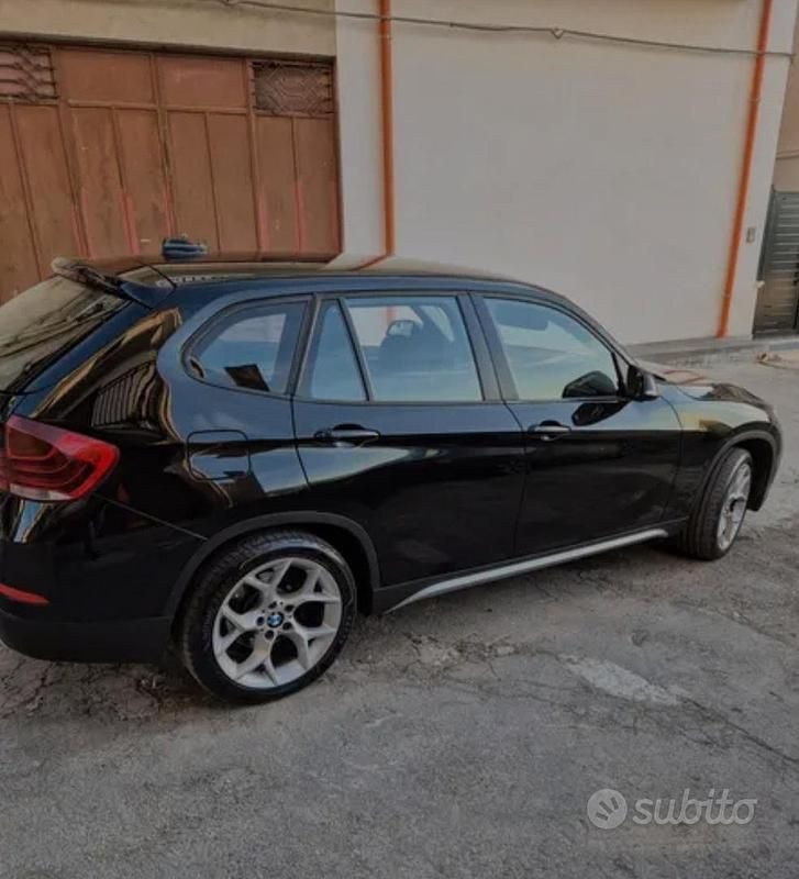 Usata BMW X1 150 CV (110 kW) 2014 Nero SUV