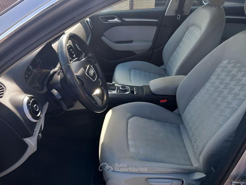 Usata Audi A3 Attraction 110 CV (80 kW) 2015 Argento Berlina