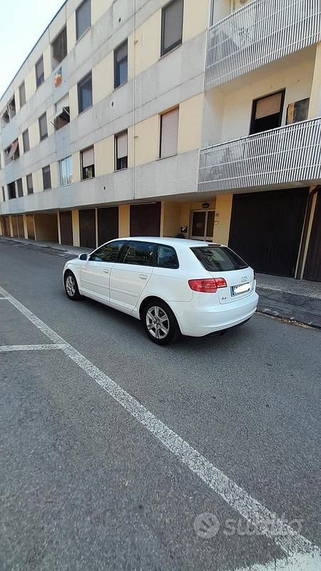 Usata Audi A3 Attraction 105 CV (77 kW) 2012 Bianco Utilitaria