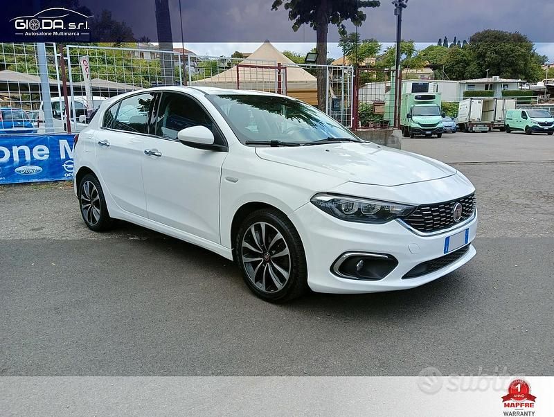 Usata Fiat Tipo Lounge 120 CV (88 kW) 2017 Bianco Berlina