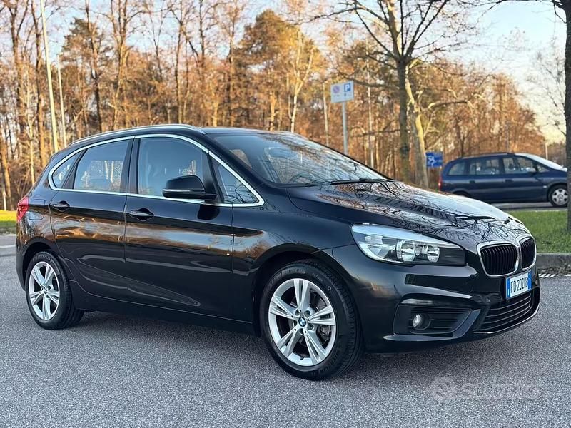 Usata BMW 218 Active Tourer Advantage 136 CV (100 kW) 2016 Nero Monovolume