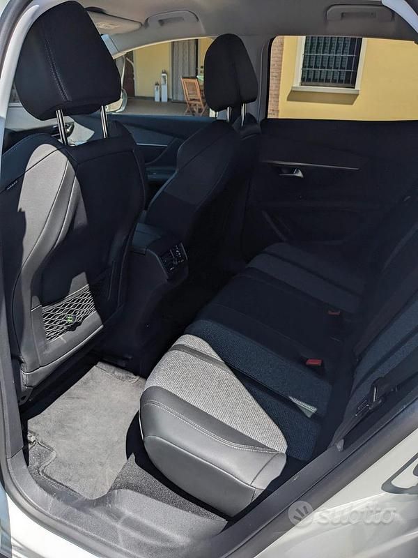 Usata Peugeot 3008 131 CV (96 kW) 2020 Bianco SUV