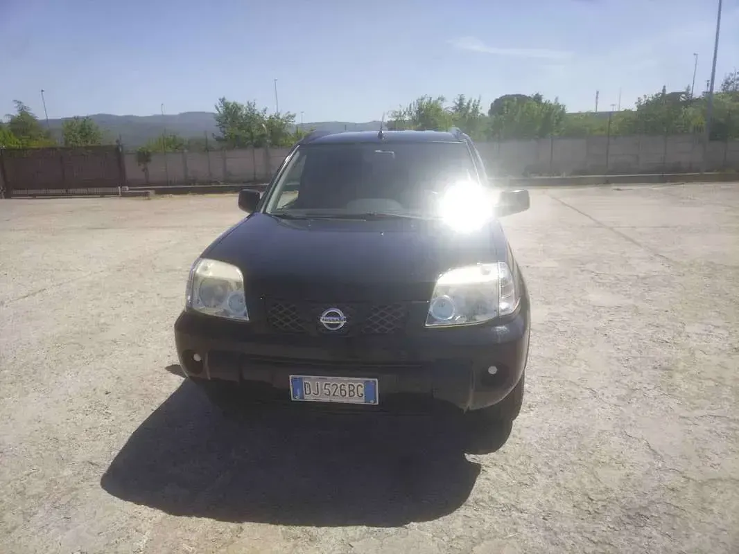 Usata Nissan X-Trail 136 CV (100 kW) 2007 Nero SUV