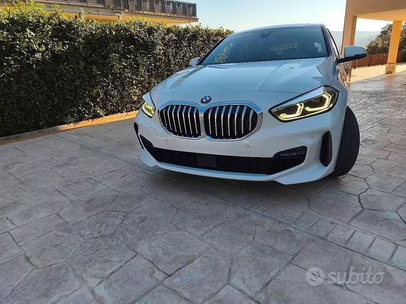 Usata BMW 120 M Sport 190 CV (139 kW) 2023 Bianco Utilitaria