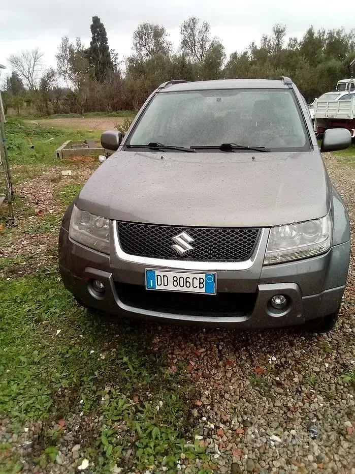 Usata Suzuki Vitara 129 CV (94 kW) 2006 Grigio SUV