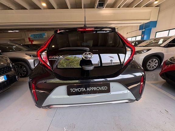 Usata Toyota Aygo X Lounge 72 CV (52 kW) 2024 Verde SUV