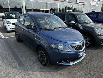 Usata Lancia Ypsilon 101 CV (74 kW) 2024 Bianco Utilitaria