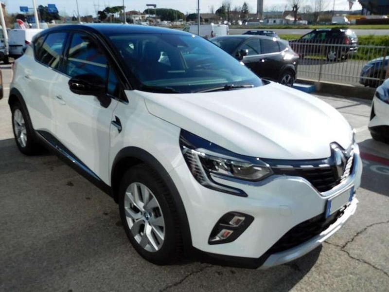 Usata Renault Captur Intens 159 CV (116 kW) 2022 Bianco SUV