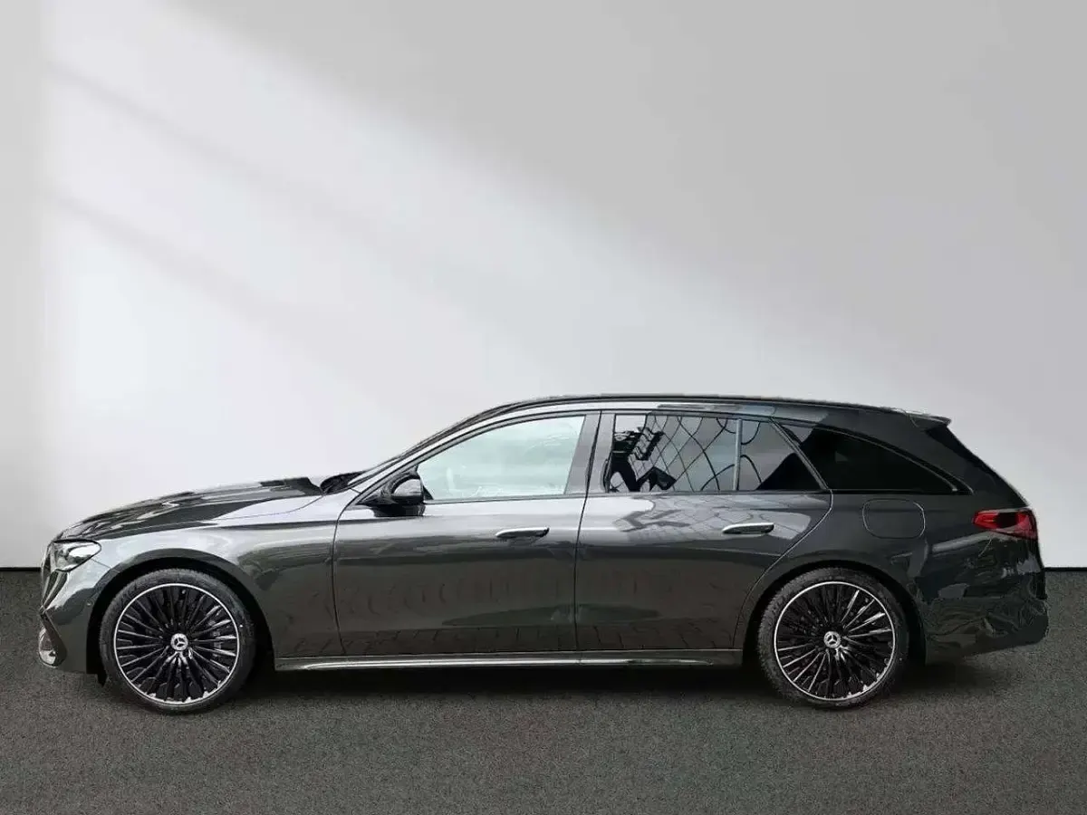 Usata Mercedes E300 AMG 197 CV (144 kW) 2025 Graphite grey Station wagon