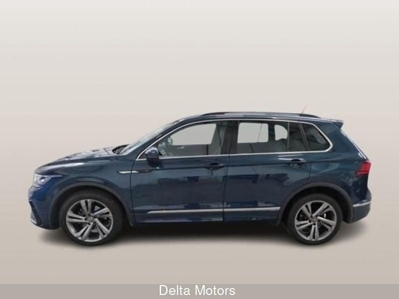 Usata VW Tiguan R-line 150 CV (110 kW) 2022 Blu metallizzato SUV