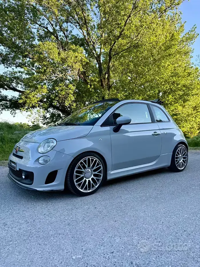 Usata Abarth 500C Custom 135 CV (99 kW) 2015 Grigio Cabrio