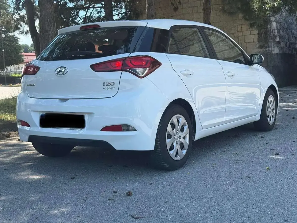 Usata Hyundai i20 Classic 73 CV (53 kW) 2017 Bianco Utilitaria