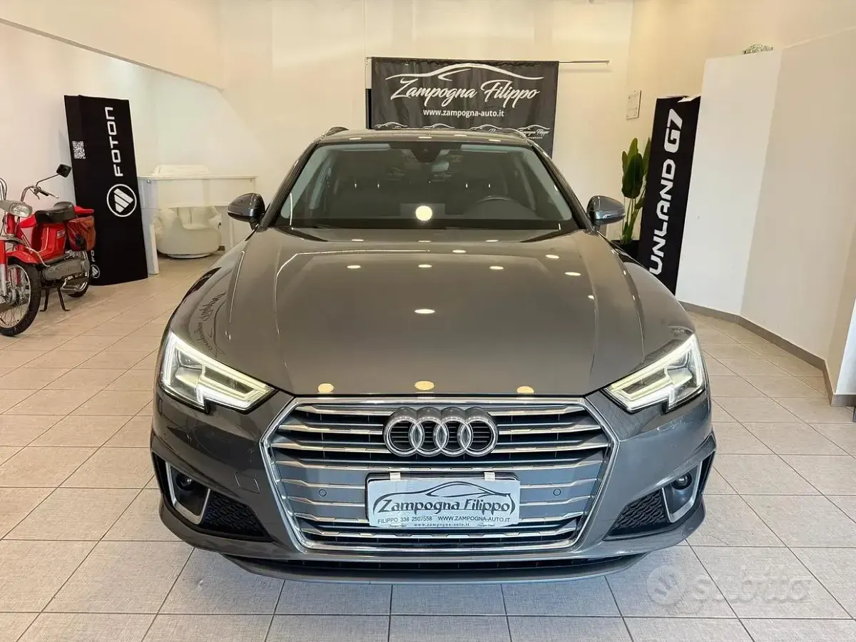 Usata Audi A4 S-Line 190 CV (139 kW) 2019 Grigio Station wagon