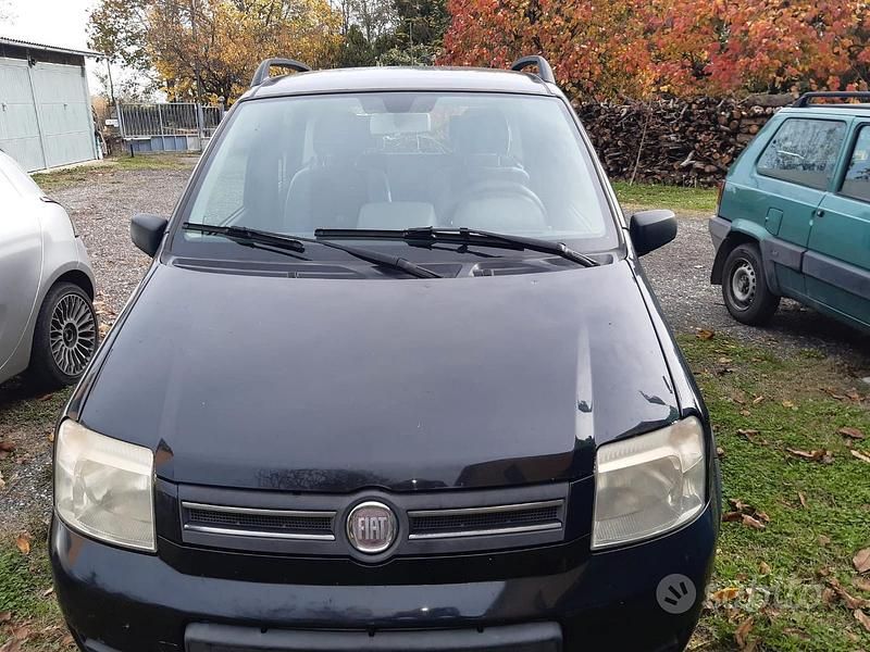 Usata Fiat Panda 4x4 69 CV (50 kW) 2008 Nero Utilitaria