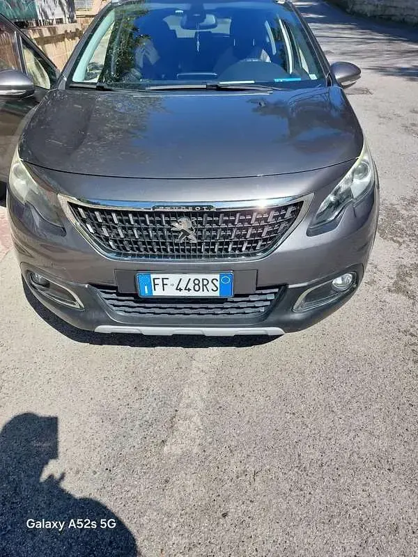 Używany Peugeot 2008 Crossway 120 KM (88 kW) 2016 Szary SUV