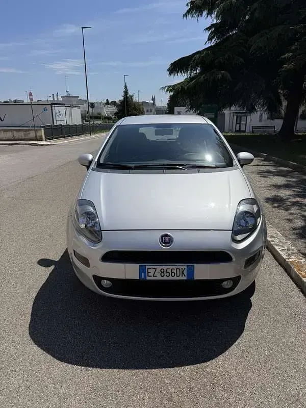Usata Fiat Punto Lounge 85 CV (62 kW) 2015 Utilitaria
