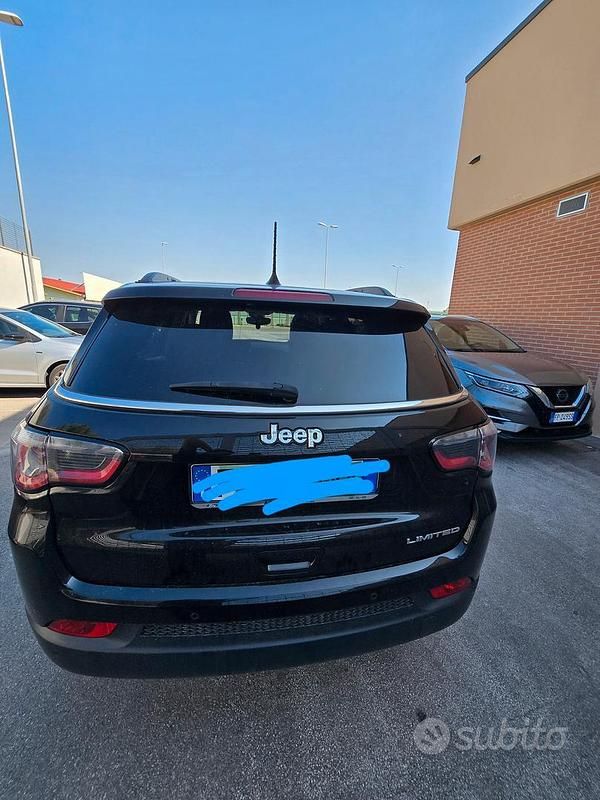 Usata Jeep Compass 120 CV (88 kW) 2019 Nero SUV