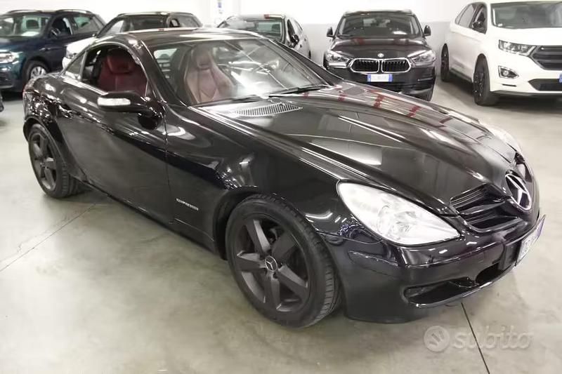 Usata Mercedes SLK200 163 CV (119 kW) 2006 Nero Cabrio