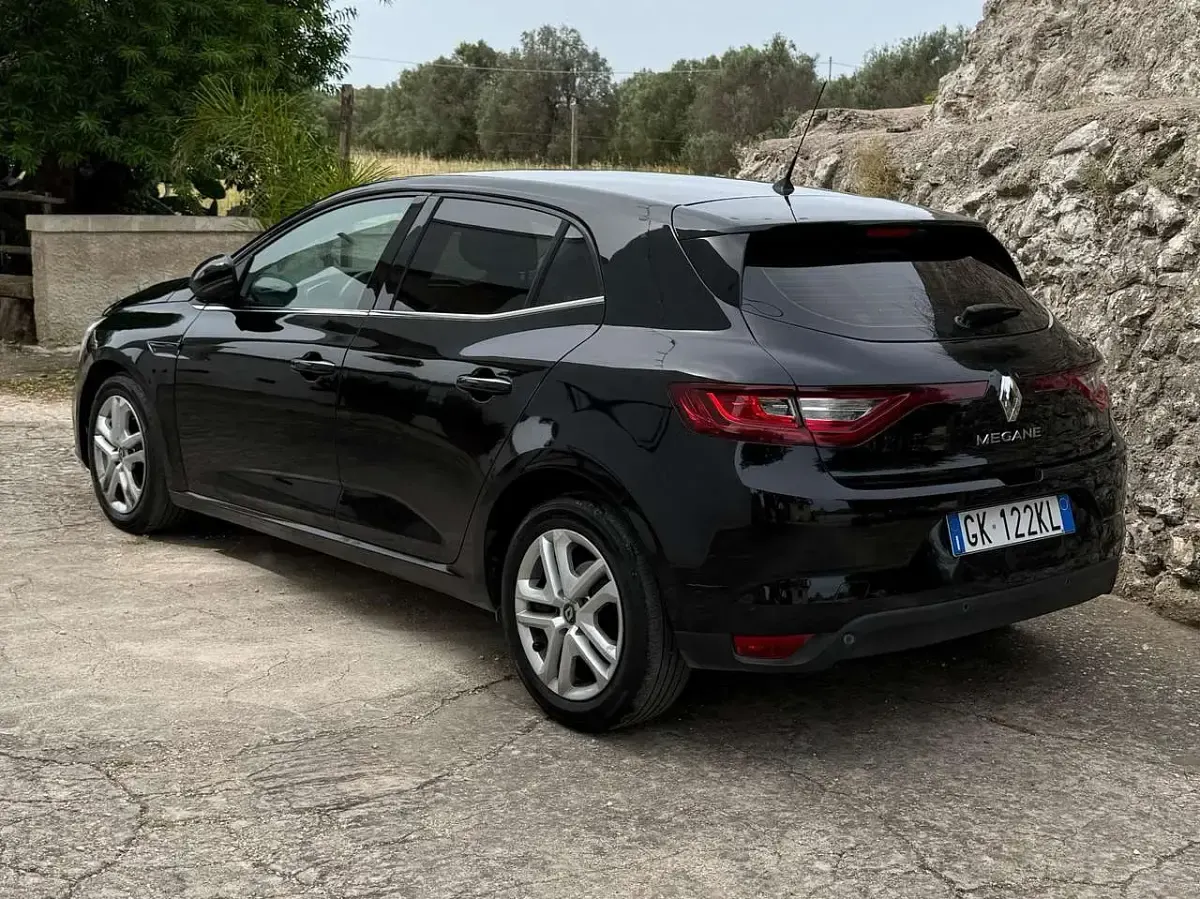Usata Renault Mégane IV Zen 110 CV (80 kW) 2017 Other Berlina