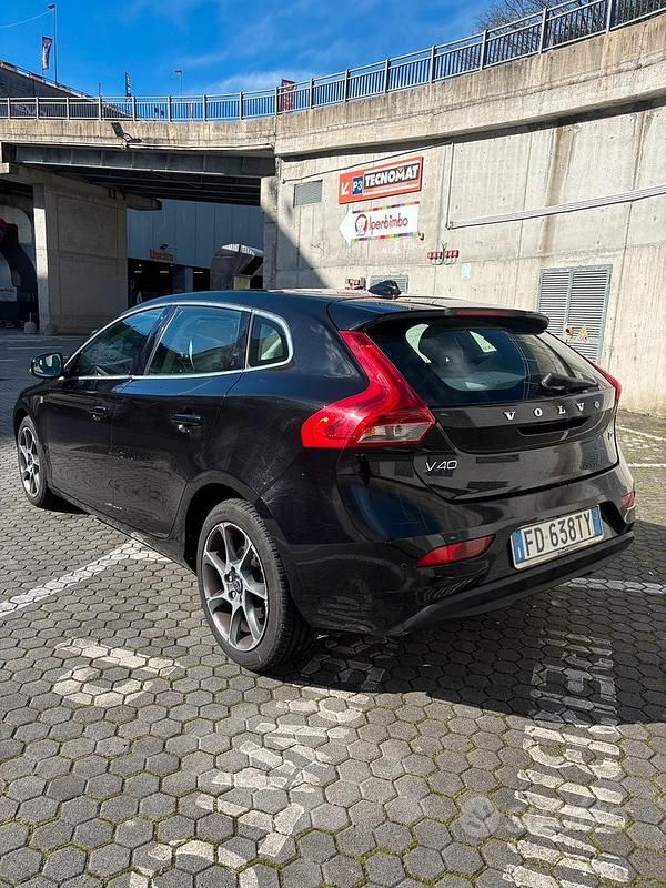 Usata Volvo V40 2016 Nero Berlina