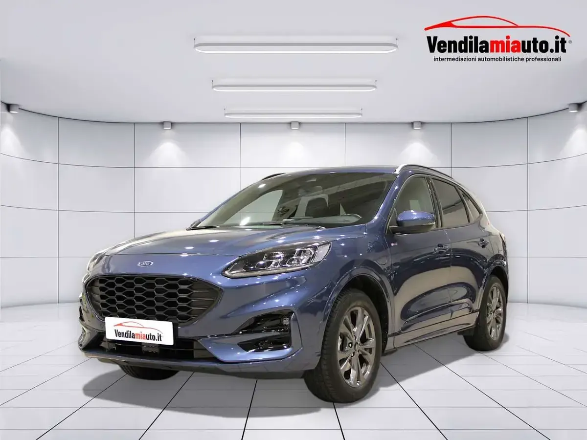 Usata Ford Kuga ST-Line 152 CV (111 kW) 2023 Blu/azzurro SUV