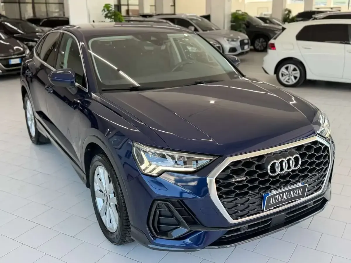 Usata Audi Q3 Business Plus 150 CV (110 kW) 2021 Blu/azzurro SUV