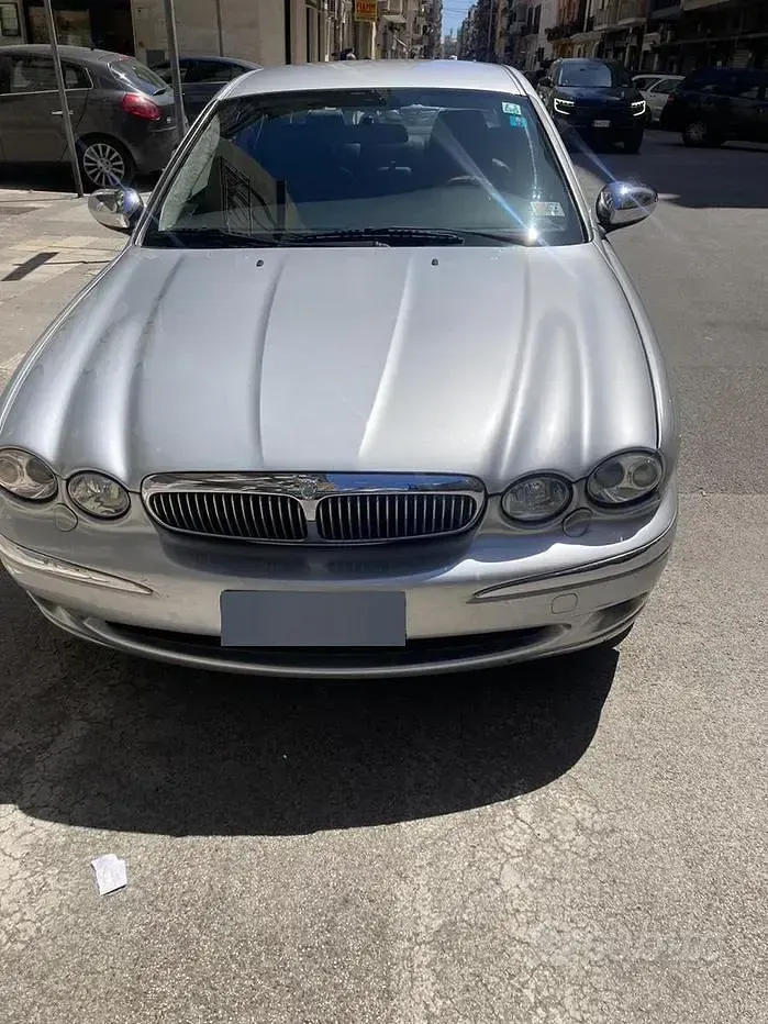 Usata Jaguar X-type 155 CV (114 kW) 2006 Grigio Berlina