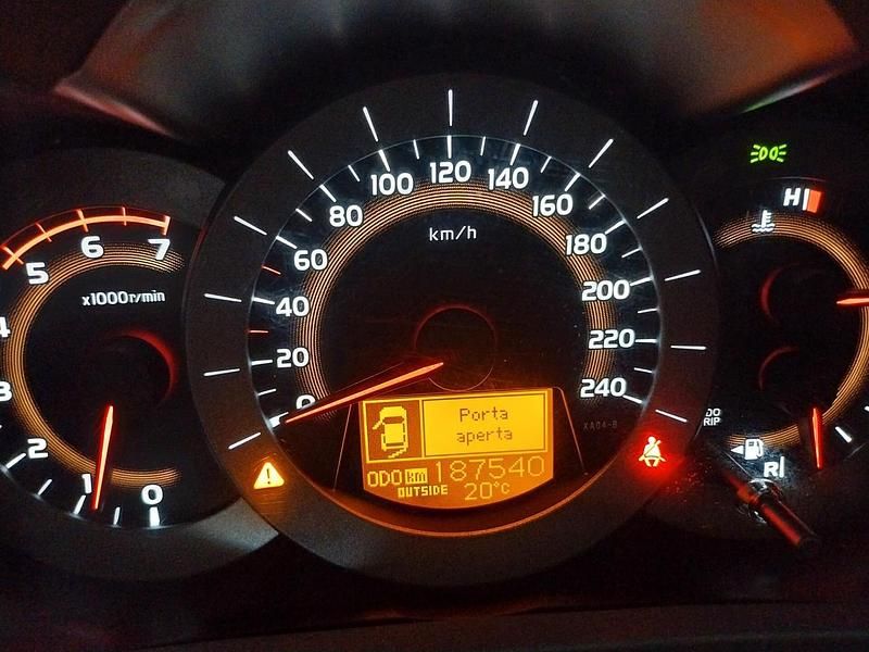 Usata Toyota RAV4 Sol 150 CV (110 kW) 2010 Argento SUV